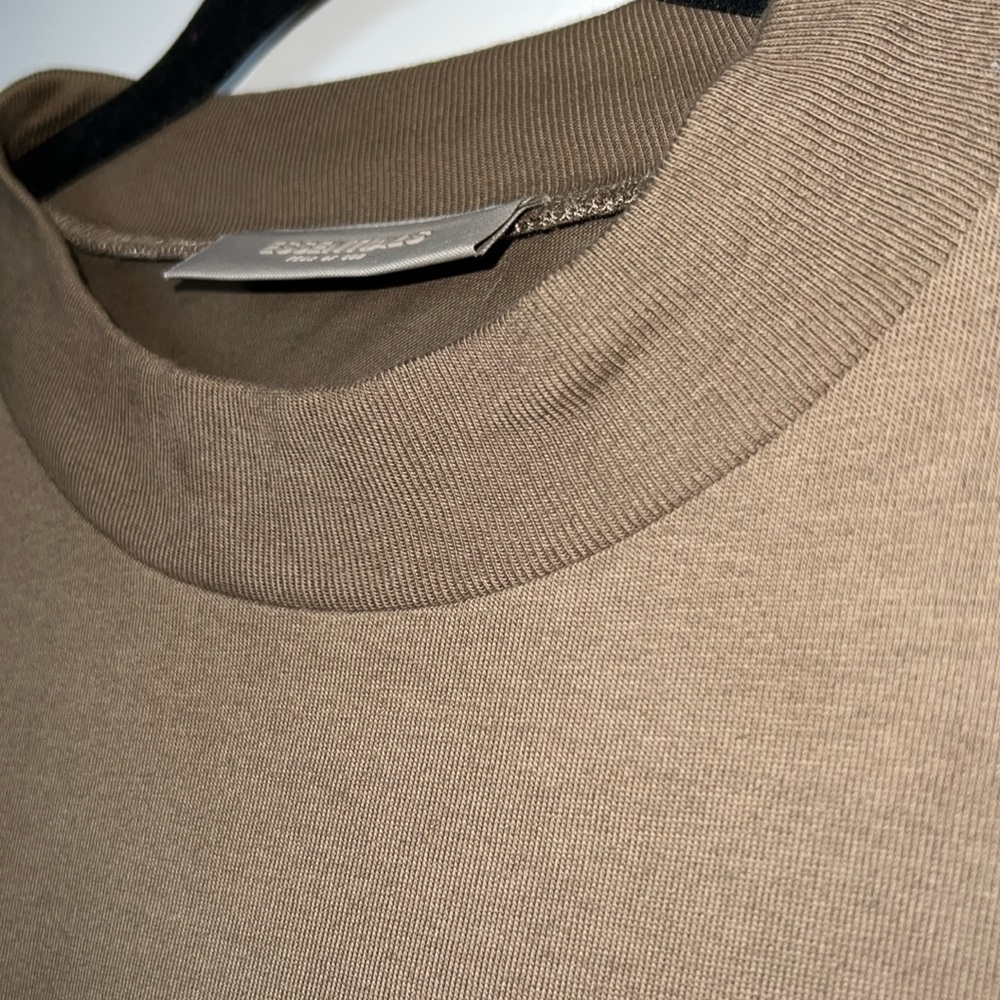 Essentials Fear of God Flocked boxy Logo Short Sleeve Tee - Picture 9 of 9
